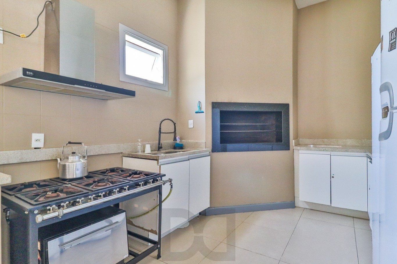 Casa em Condomínio com 3 Dormitórios e 3 Vagas na Lomba do Pinheiro — foto 67