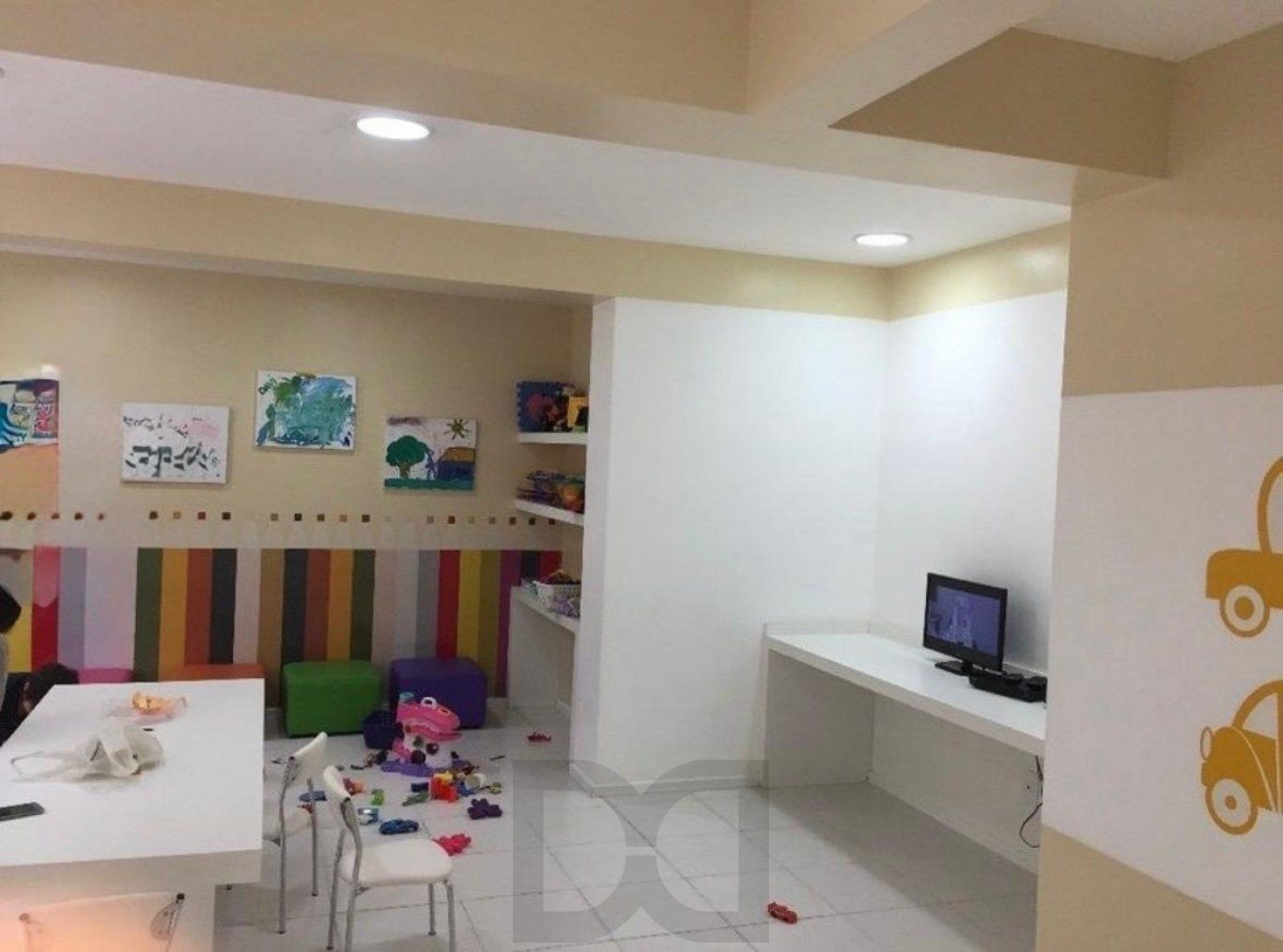 Apartamento de 3 dormitórios 2 vaga de garagem no bairro Sarandi Porto Alegre. — foto 17
