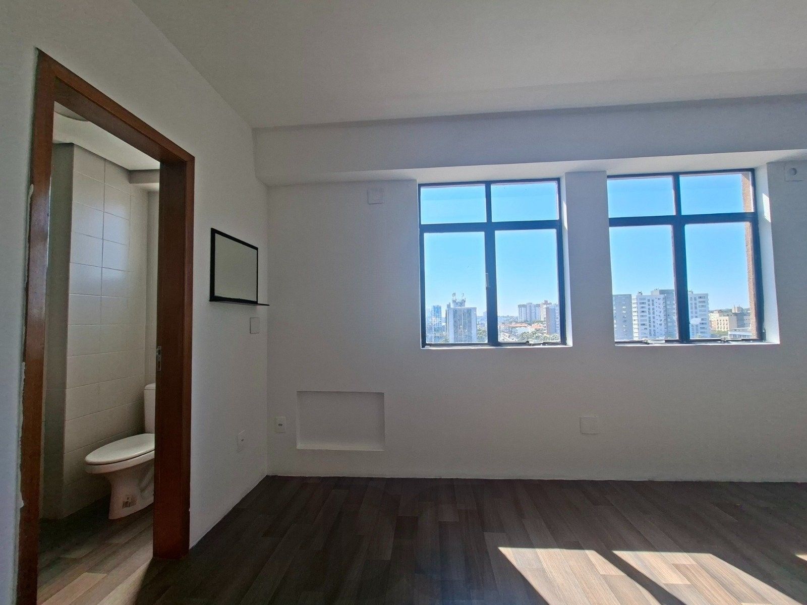 Sala / Conjunto Comercial na Avenida Assis Brasil, Jardim Lindóia. — foto 17