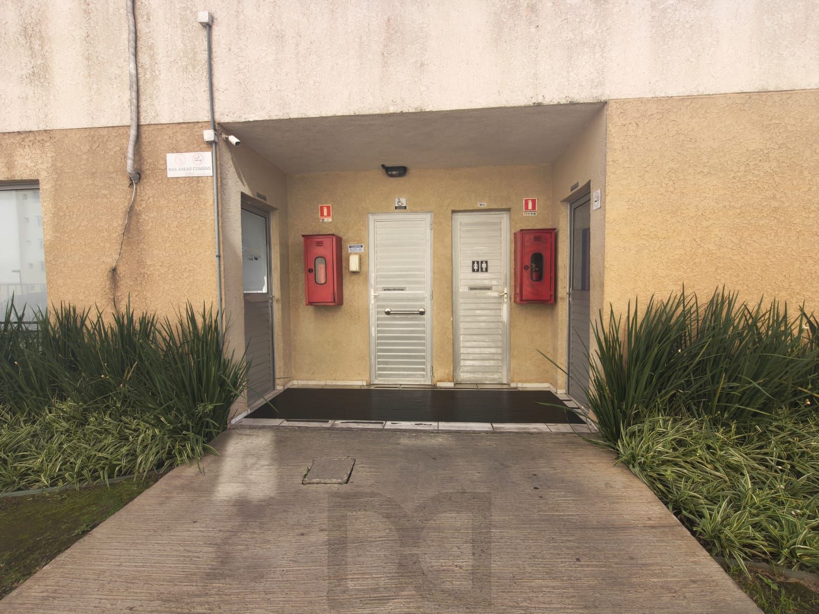 Apartamento Térreo, 2 quartos, vaga, piscina e portaria 24hr no bairro Sarandi. — foto 26