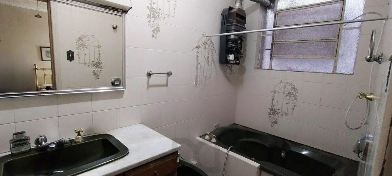 Casa com 4 quartos, 4 vagas e amplo pátio no Bairro Jardim Lindóia — foto 14