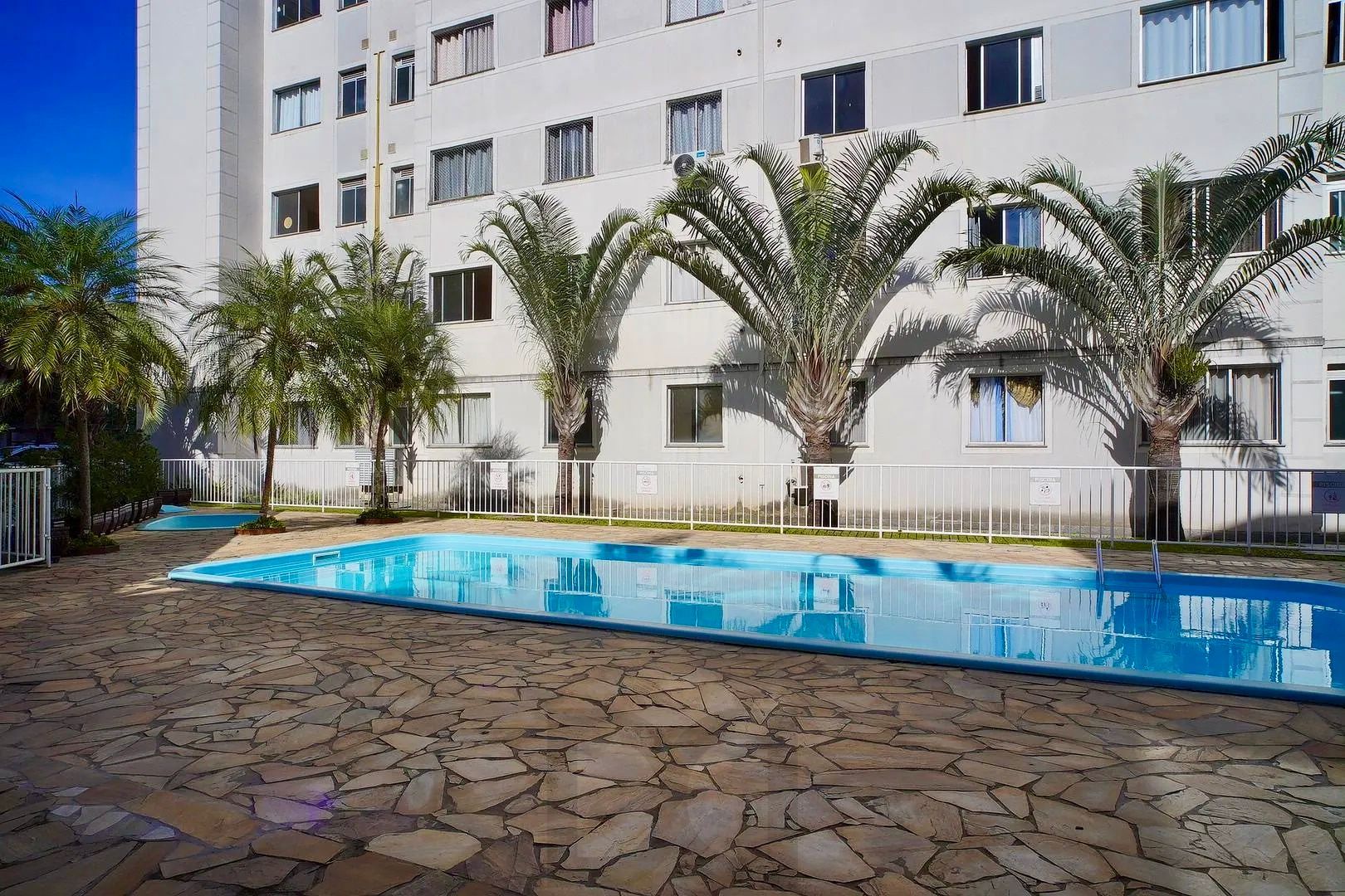 Apartamento térreo de 1 dormitório com 1 vaga coberta e fixa Bairro Santa Fé — foto 25