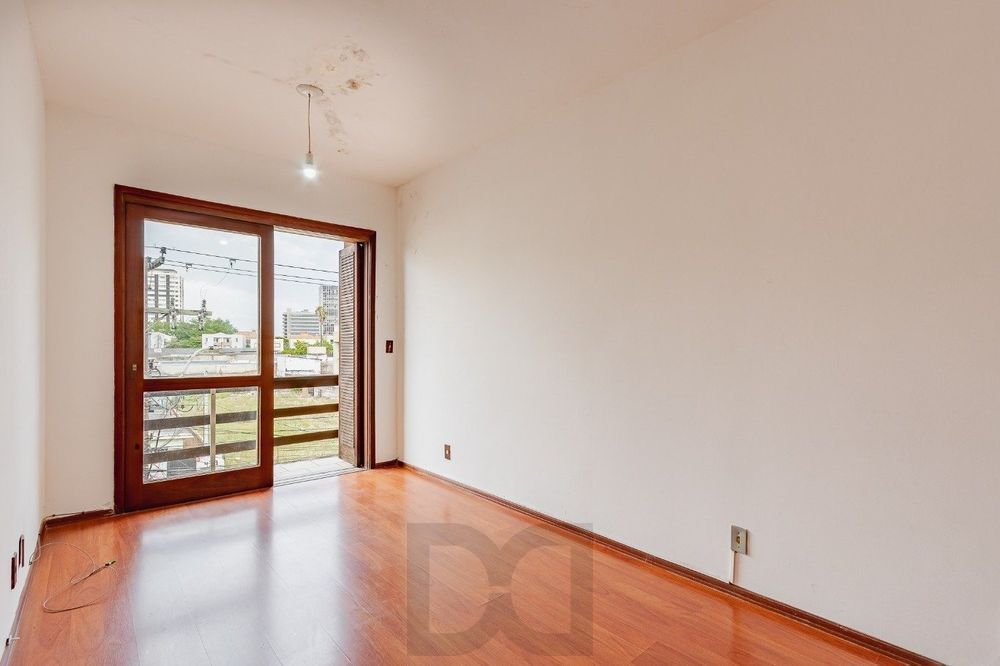 Apartamento com 1 Suite, sacada e 1 vaga de garagem no bairro Cidade Baixa — foto 3