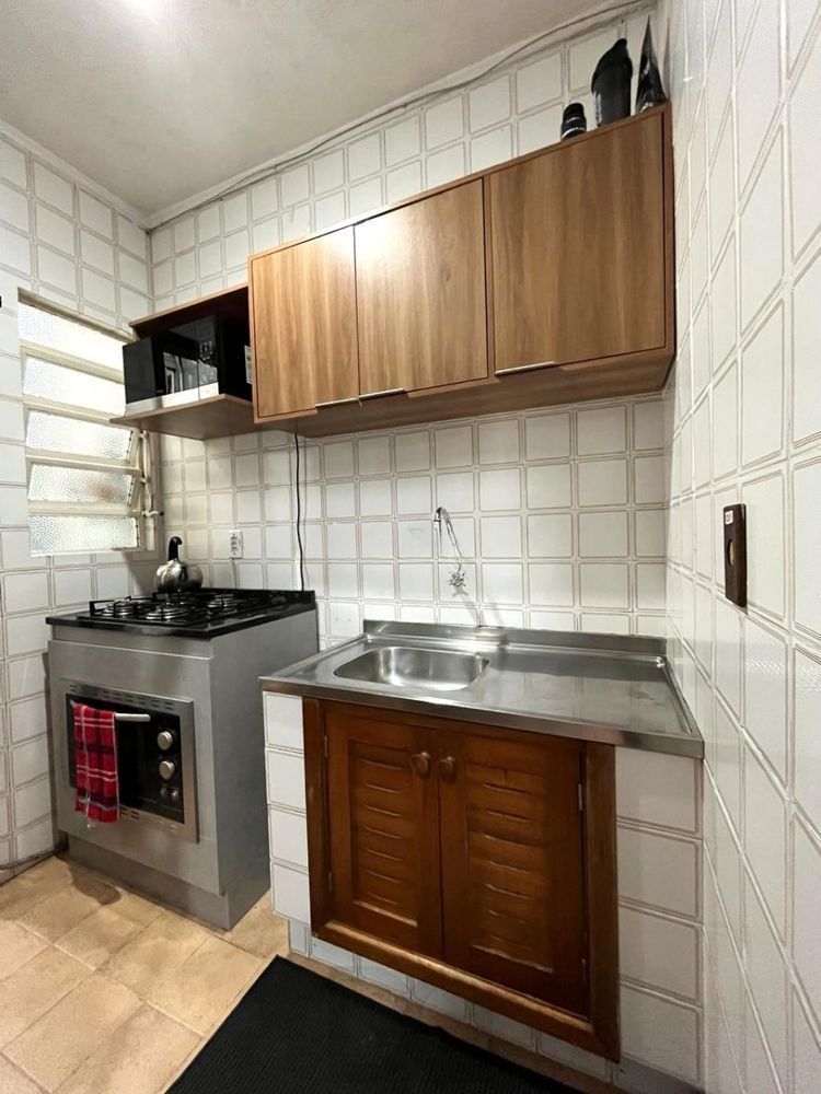 Apartamento com 1 Suite, sacada e 1 vaga de garagem no bairro Cidade Baixa — foto 7