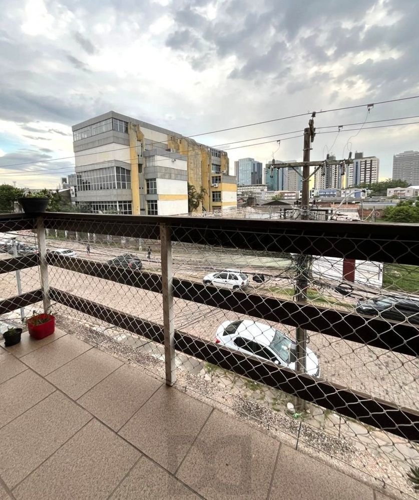 Apartamento com 1 Suite, sacada e 1 vaga de garagem no bairro Cidade Baixa — foto 21