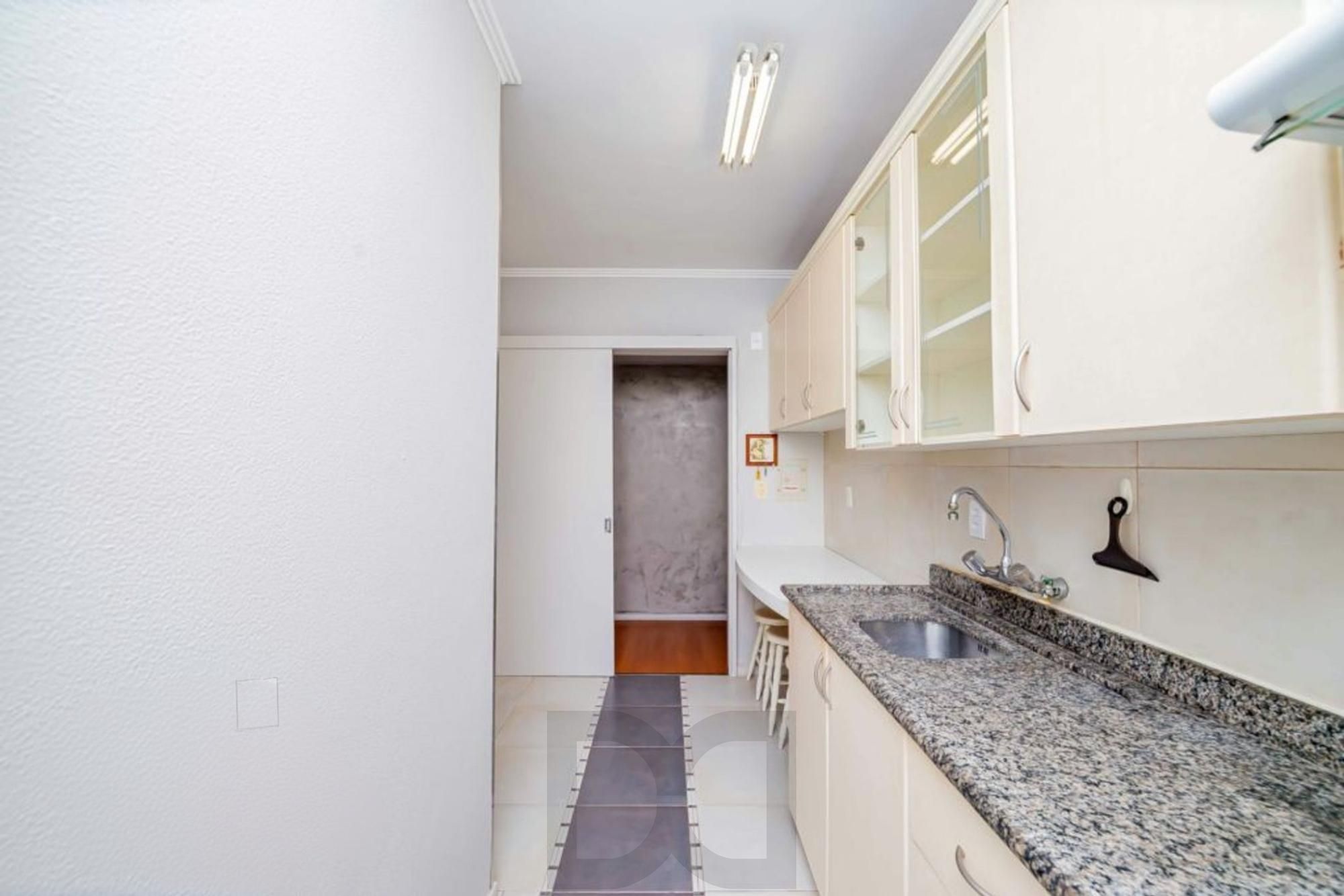 Apartamento 2 dormitórios, 1 vaga, elevador no bairro Higienópolis — foto 13