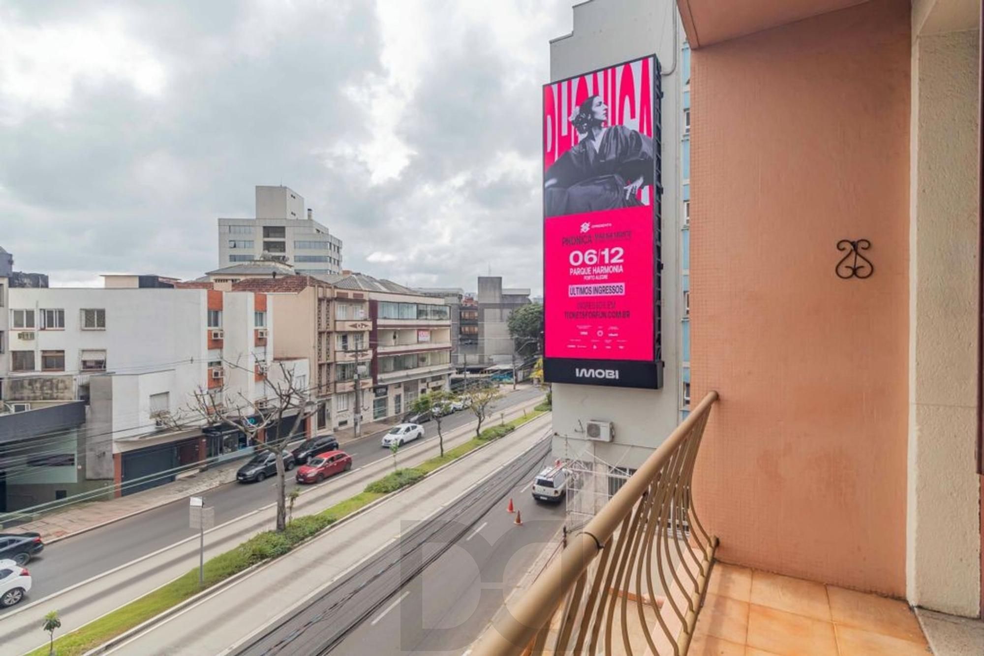 Apartamento semi mobiliado 2 dormitórios bairro Petrópolis — foto 17