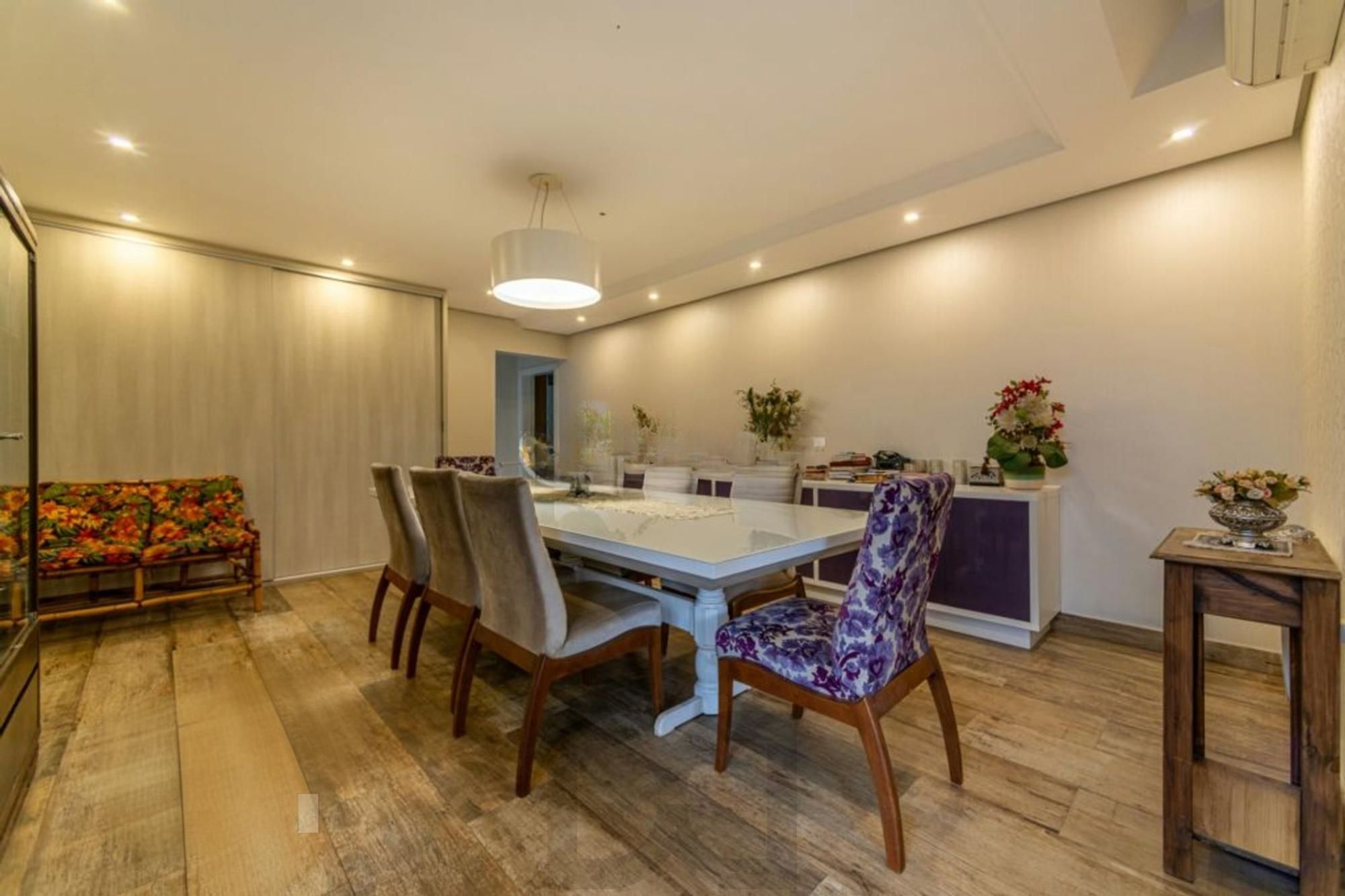 Casa com 4 quartos,1 Suite, 2 vagas e 450m² à venda em Sarandi. — foto 32
