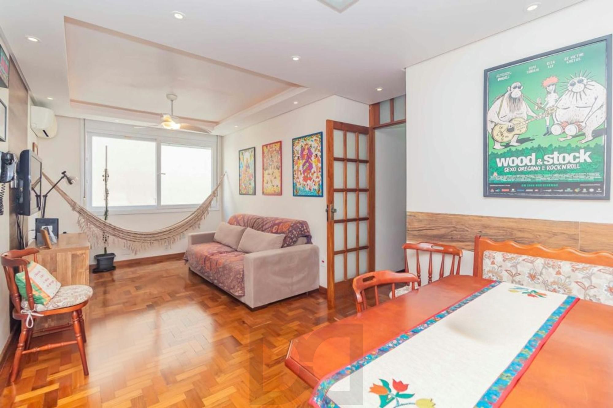 Apartamento 3 quartos, 1 suíte, 2 vagas no Petrópolis. — foto 3