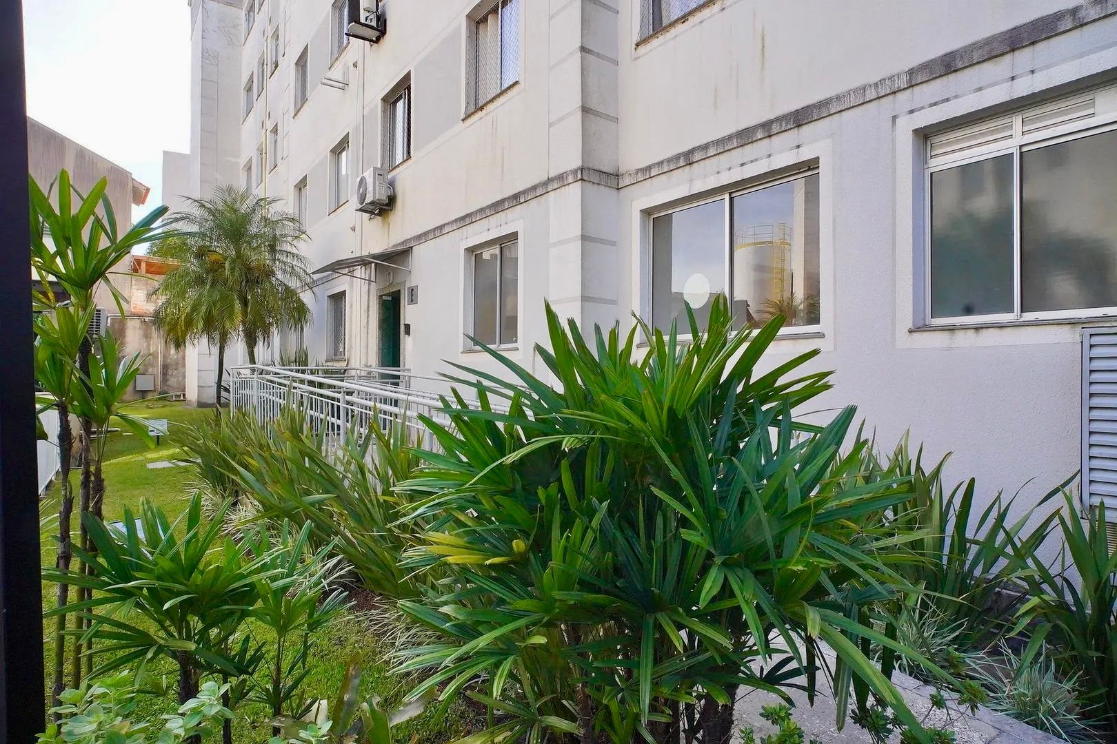 Apartamento térreo de 1 dormitório com 1 vaga coberta e fixa Bairro Santa Fé — foto 32