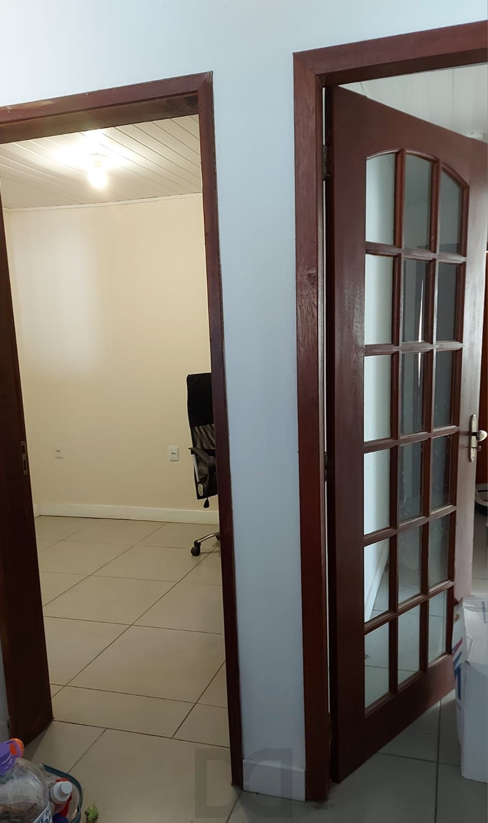 Casa de 3 quartos, suíte, 5 vagas no bairro Serraria. — foto 15