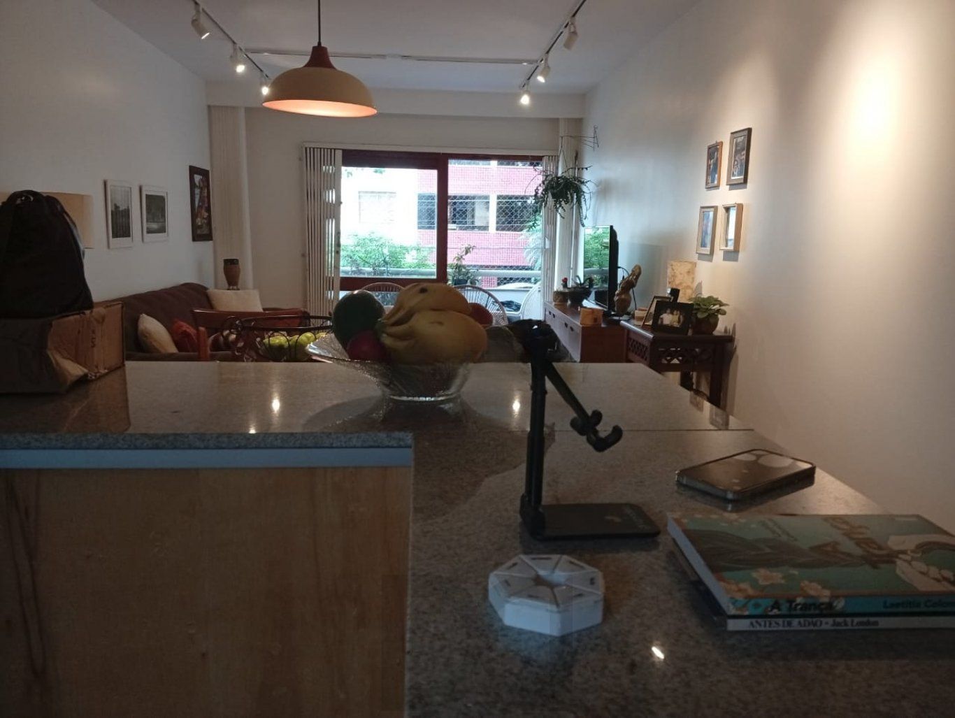 Apartamento com 3 quartos, vaga e sacada no bairro Jardim botânico — foto 4