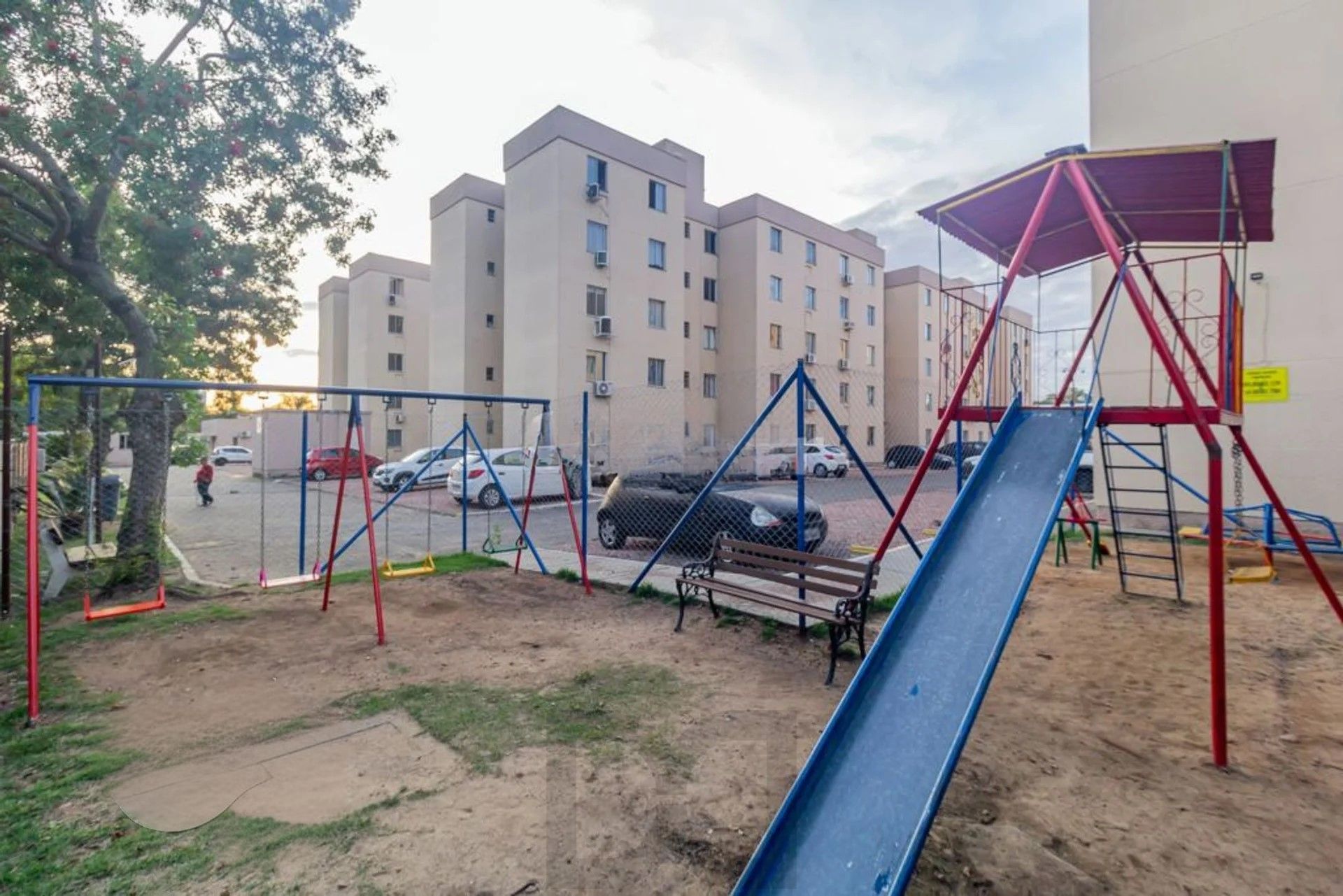 Apartamento com 2 quartos, vaga e portaria 24 hrs no bairro Rubem Berta — foto 24