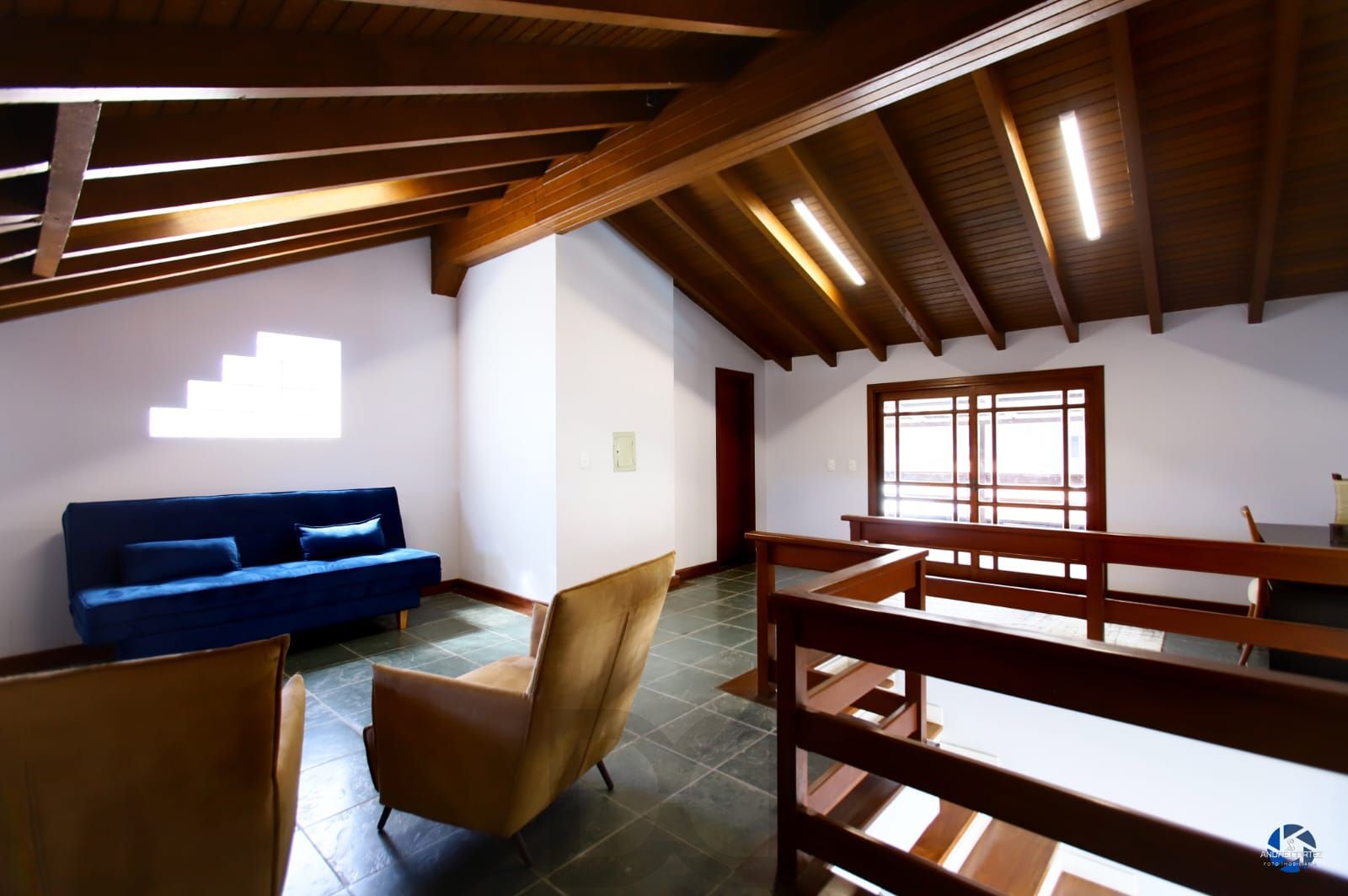 Casa de 3 dormitórios, 3 vagas e pátio com piscina bairro Chácara das Pedras. — foto 44