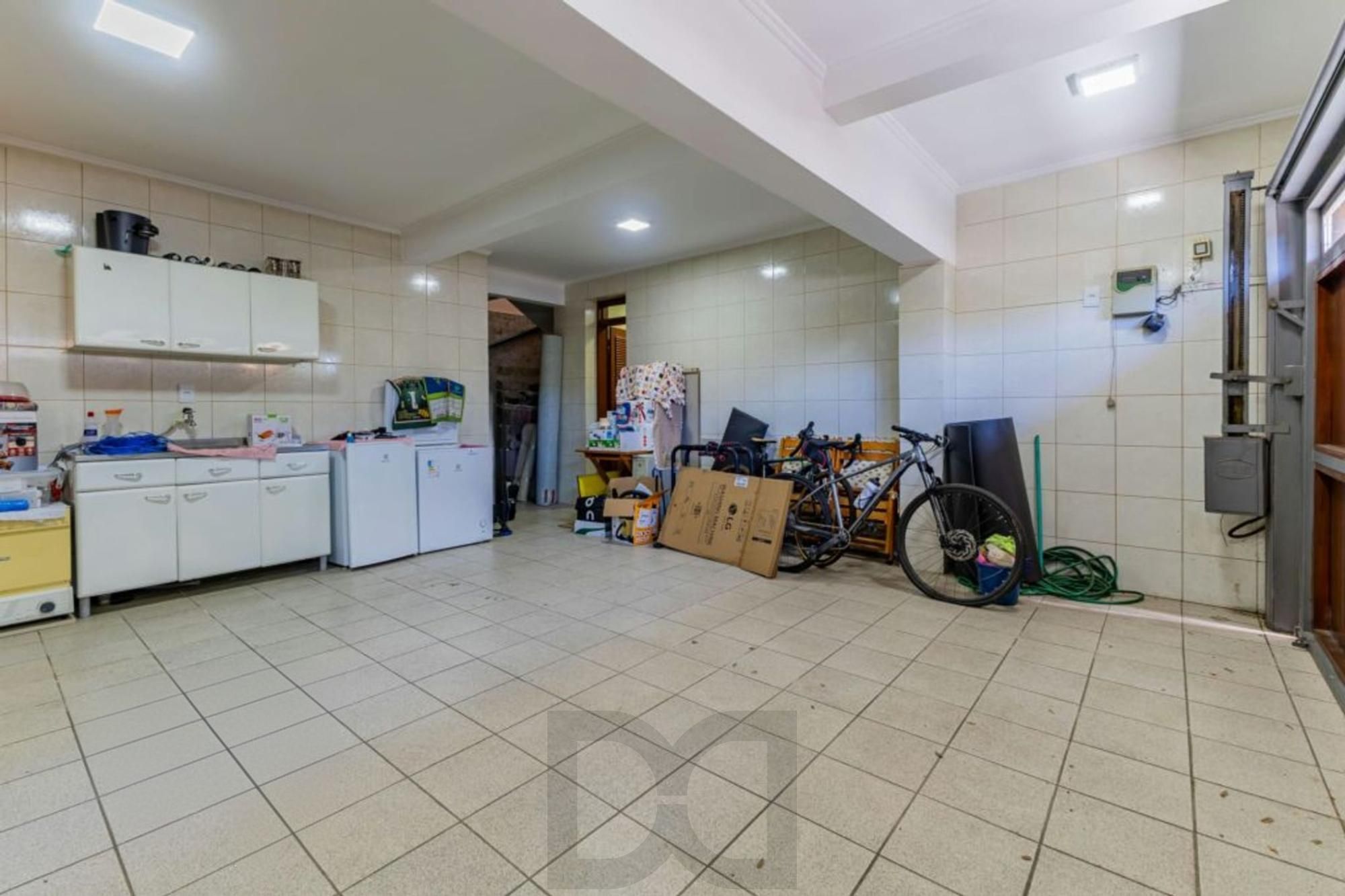 Casa com 1.640,00m², 3 dormitórios, 4 vagas à venda Rua Marista. — foto 35