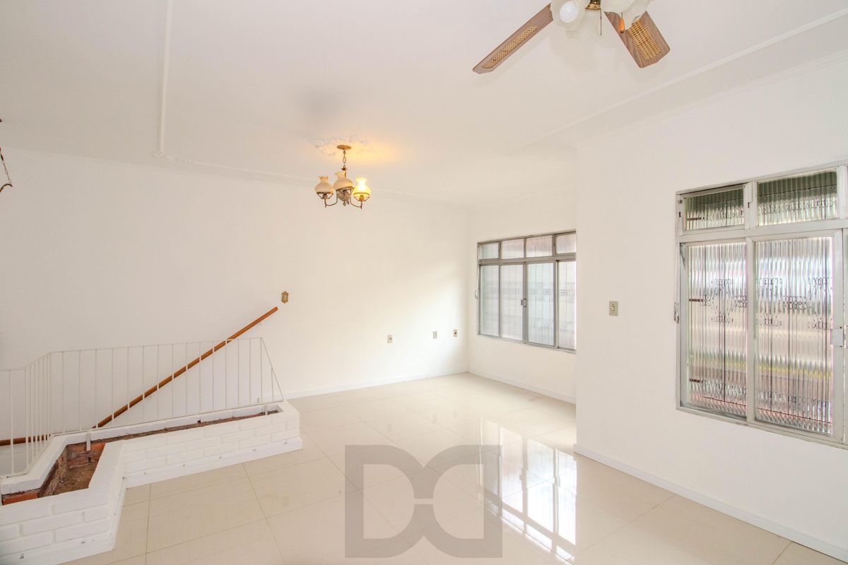 Casa com 3 dormitórios no Bairro Jardim Floresta — foto 3