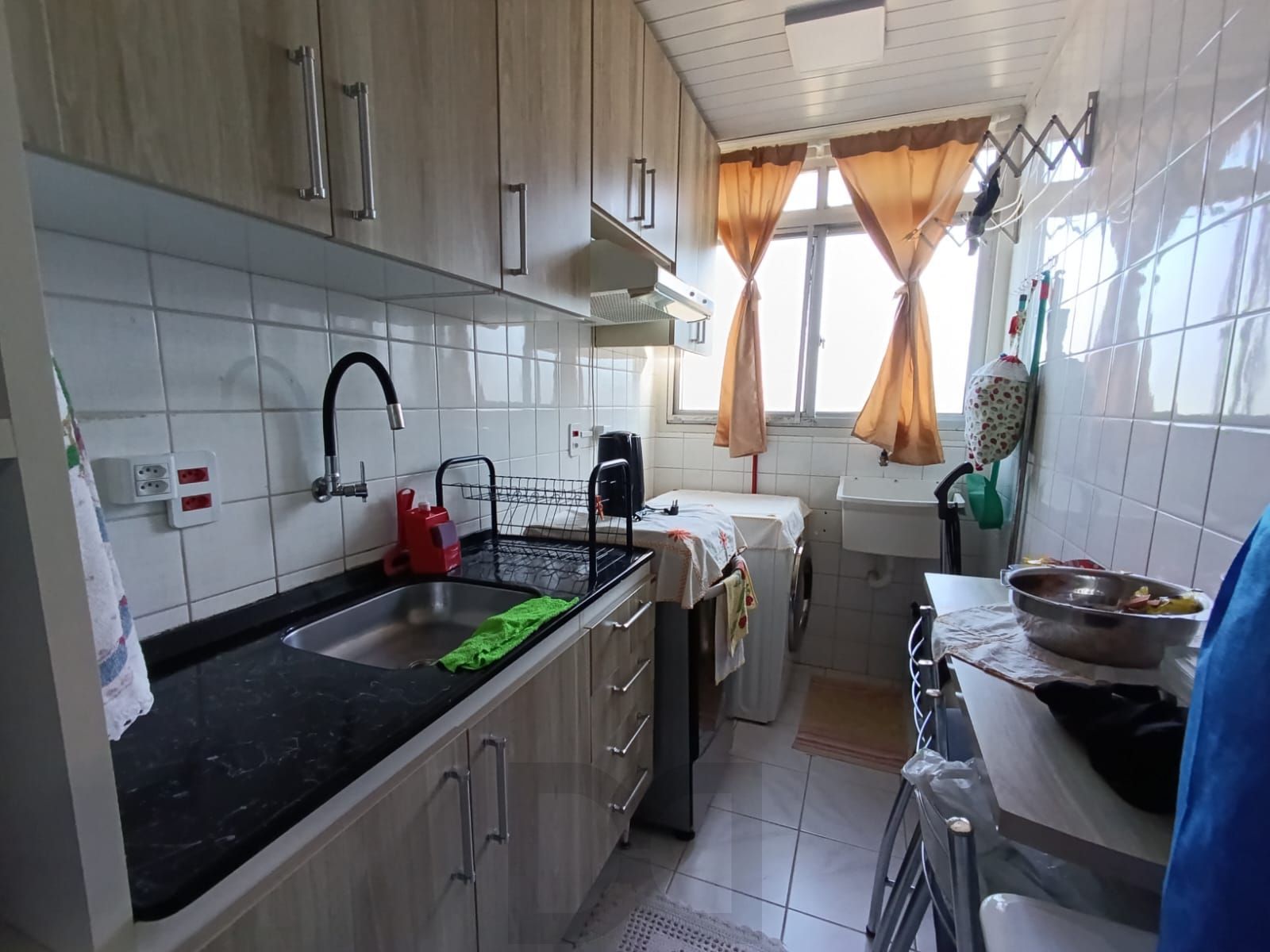 Apartamento semi mobiliado de 3 quartos e 1 vaga no bairro Sarandi. — foto 14