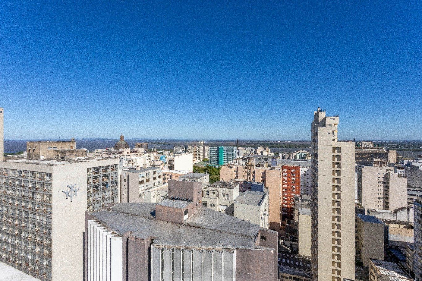 JK mobiliado com sacada e vista na Borges de Medeiros no Centro Historico — foto 19