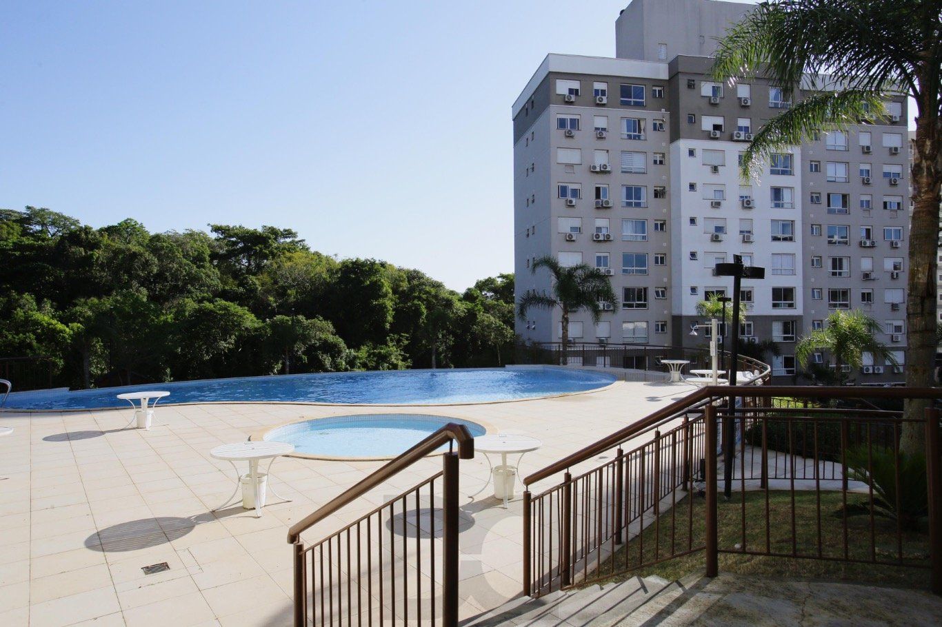 Apartamento 2 Dormitórios com Elevador e 2 Vagas à Venda no Jardim Carvalho — foto 20