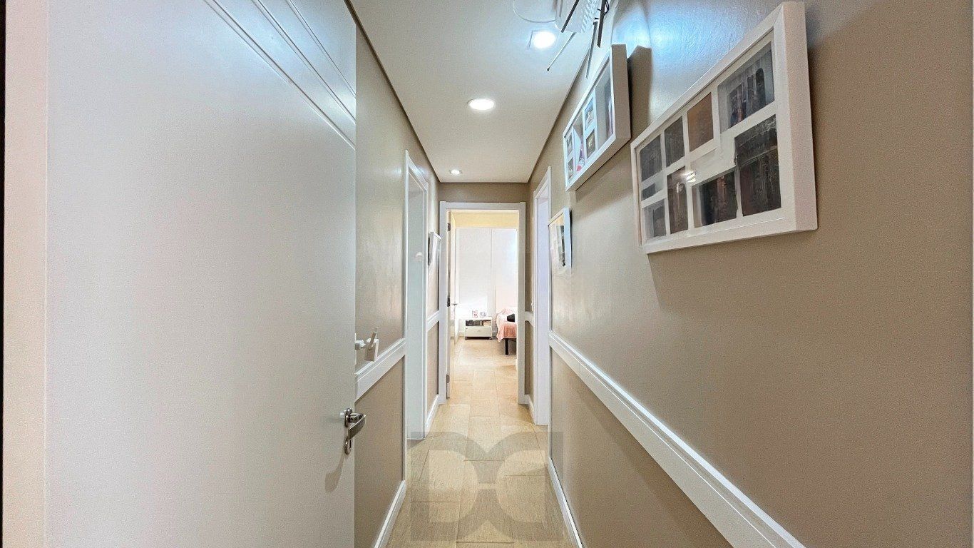 Apartamento com 3 quartos, 3 suítes e 128m² à venda em Menino Deus. — foto 3