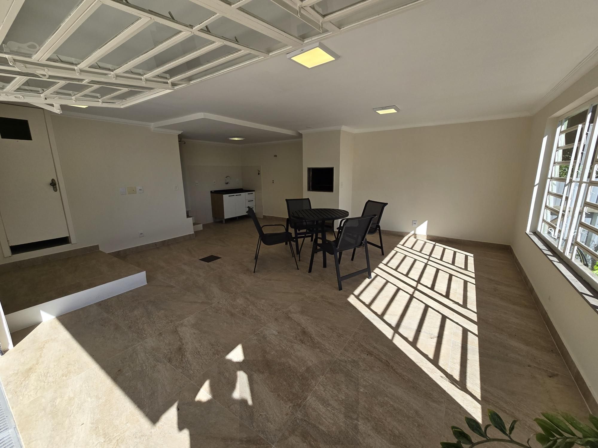Casa 3 dormitórios, 1 suíte, 4 vagas 210 m² privativos no Belém Novo. — foto 62