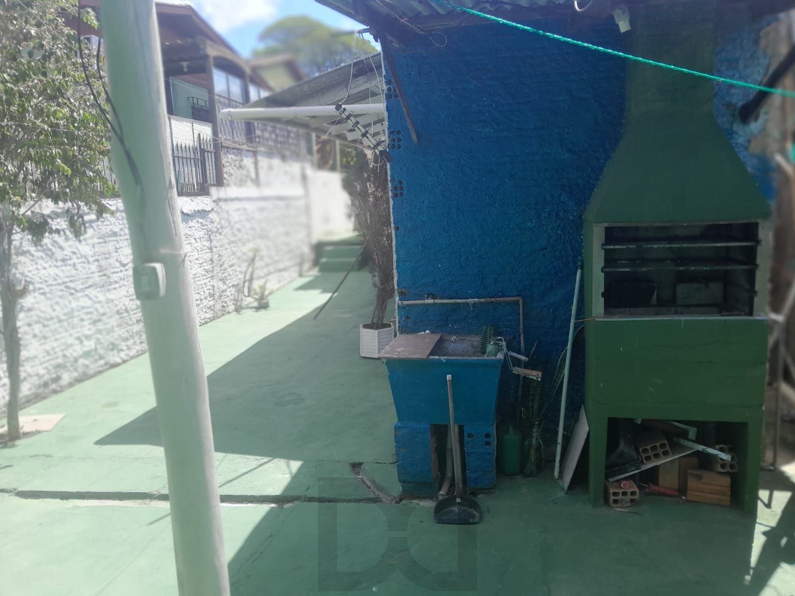 Casa com Pátio, 2 Quartos, vaga de garagem no Bairro Passos Das Pedras. — foto 6