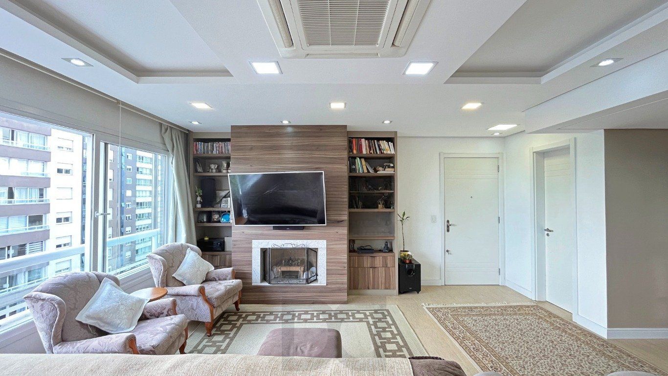 Apartamento com 3 quartos, 3 suítes e 128m² à venda em Menino Deus. — foto 7