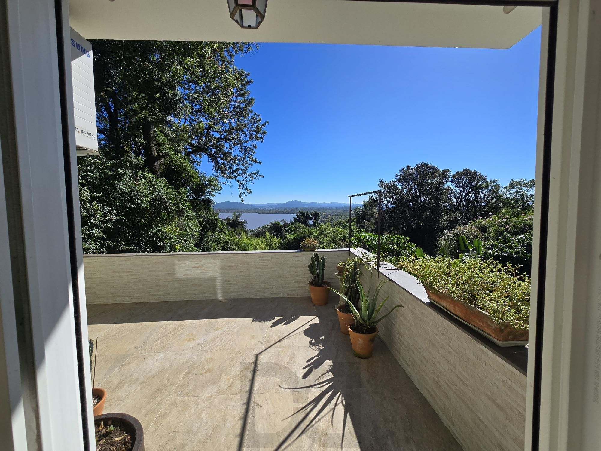 Casa 3 dormitórios, 1 suíte, 4 vagas 210 m² privativos no Belém Novo. — foto 28