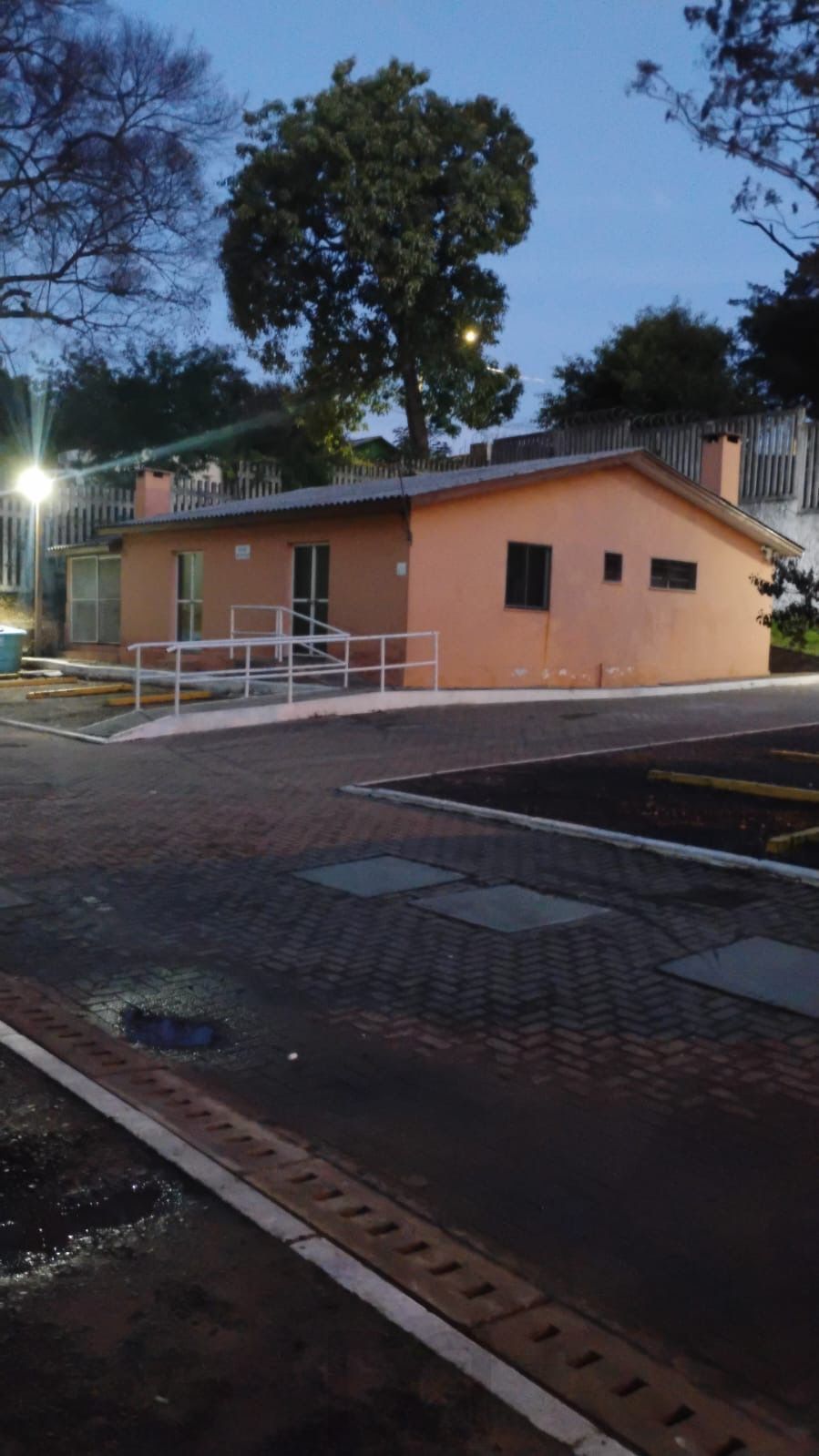 Apartamento térreo 2 dormitórios 1 vaga no Bairro Mário Quintana Porto Alegre — foto 34