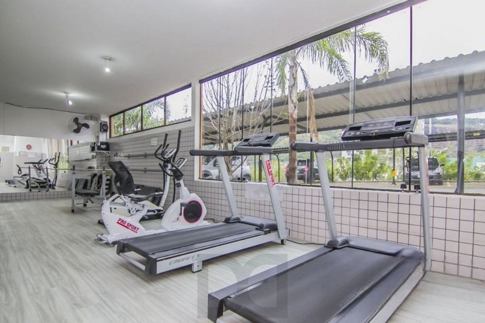 Apartamento de 2 quartos, elevador e 1 vaga no bairro Jardim Itu Sabará — foto 25