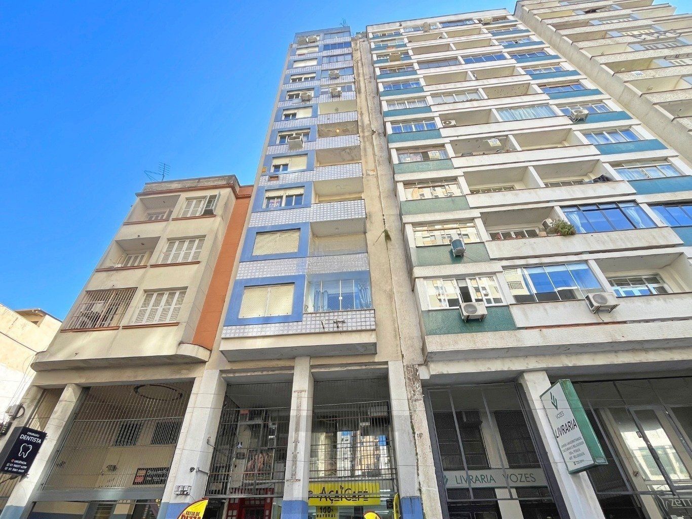 Apartamento térreo de 1 quarto, elevador no bairro Centro Histórico. — foto 22