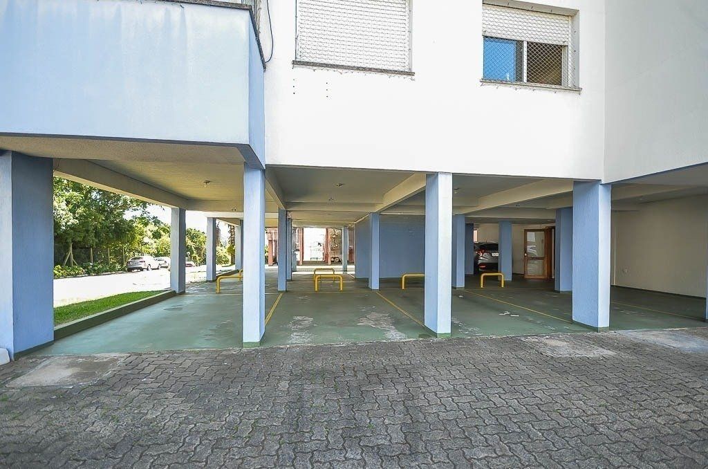 Apartamento 3 Quartos com Elevador e Vaga na Cavalhada — foto 29