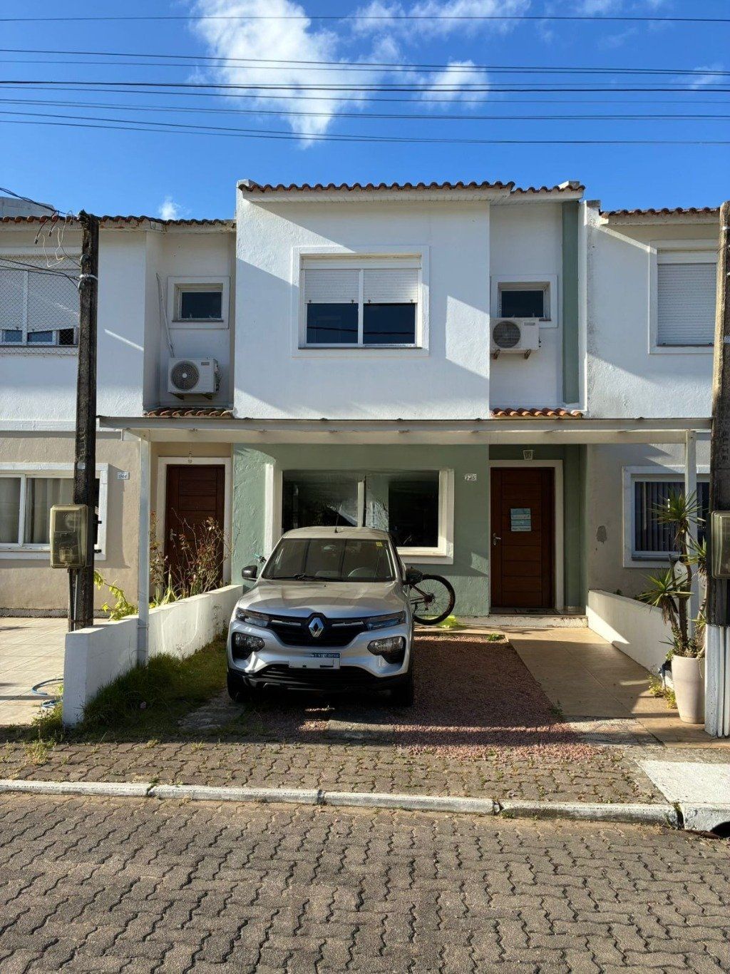 Casa em condomínio 3 quartos, vaga de garagem e lareira no bairro Hipica — foto 1