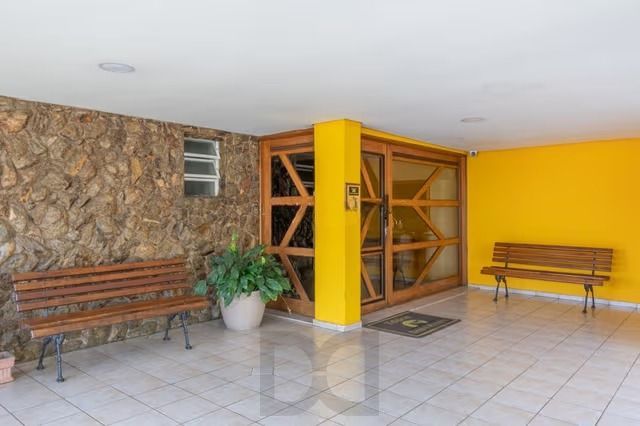 Apartamento de 2 Dormitórios no bairro Jardim Floresta Porto Alegre. — foto 2
