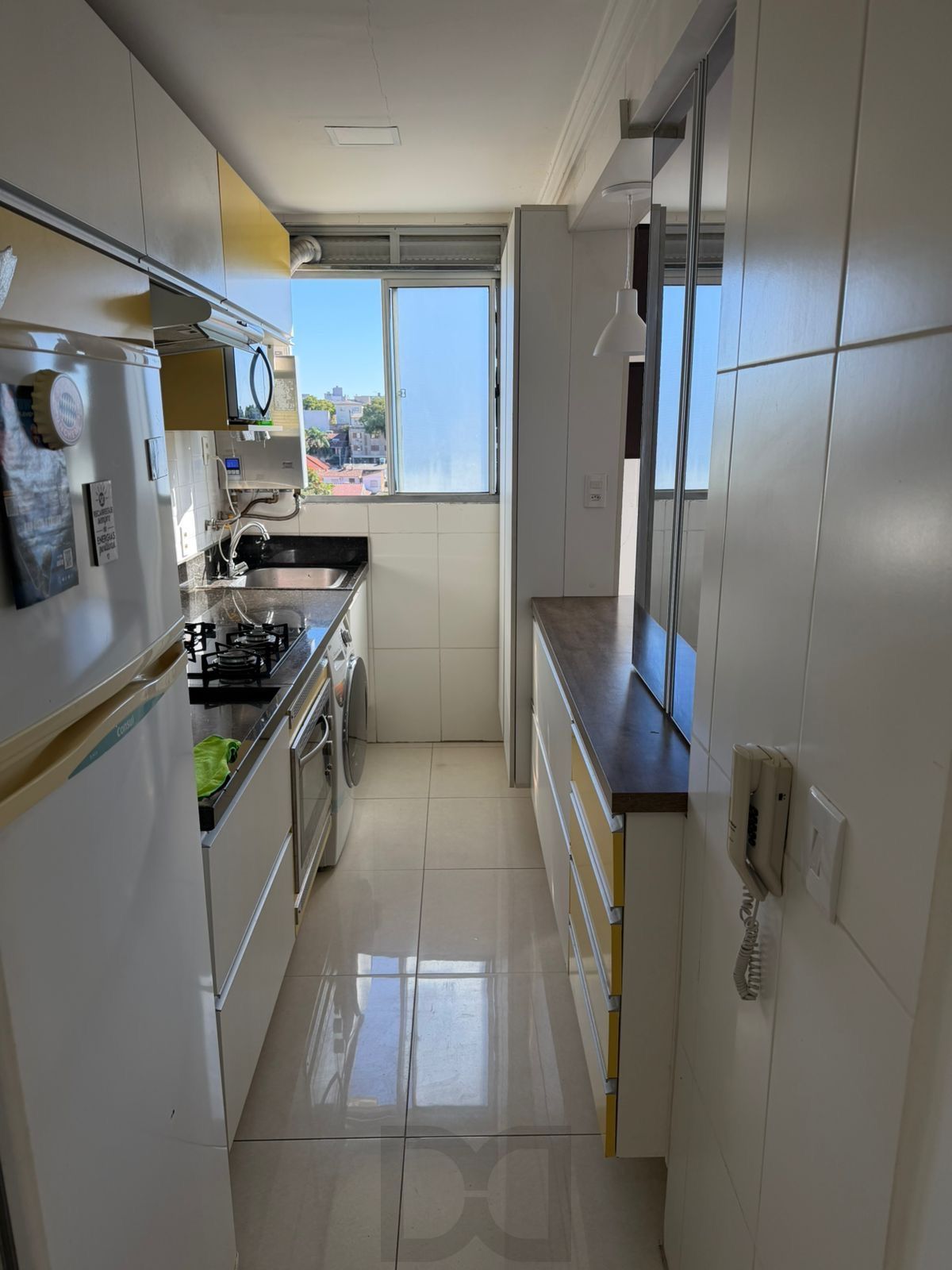 Apartamento 3 dormitórios com Suíte Semi Mobiliado com Vaga de Garagem — foto 17