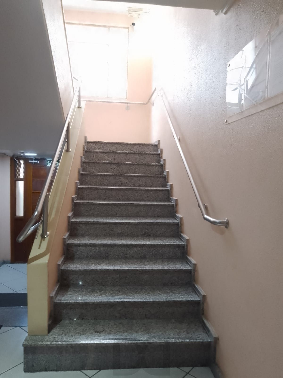 Apartamento de 2 quartos, 2 banheiros no bairro Farroupilha — foto 17