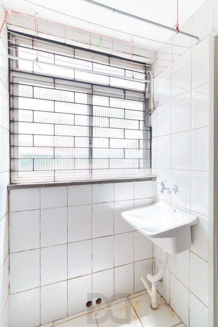 Apartamento térreo de 2 dormitórios e 1 vaga no bairro Nonoai — foto 12