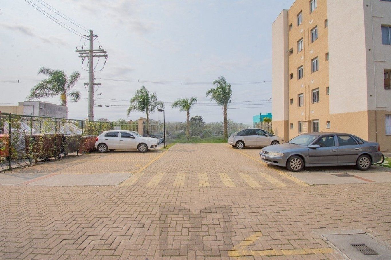 Apartamento Térreo, 2 quartos, vaga, piscina e portaria 24hr no bairro Sarandi. — foto 36