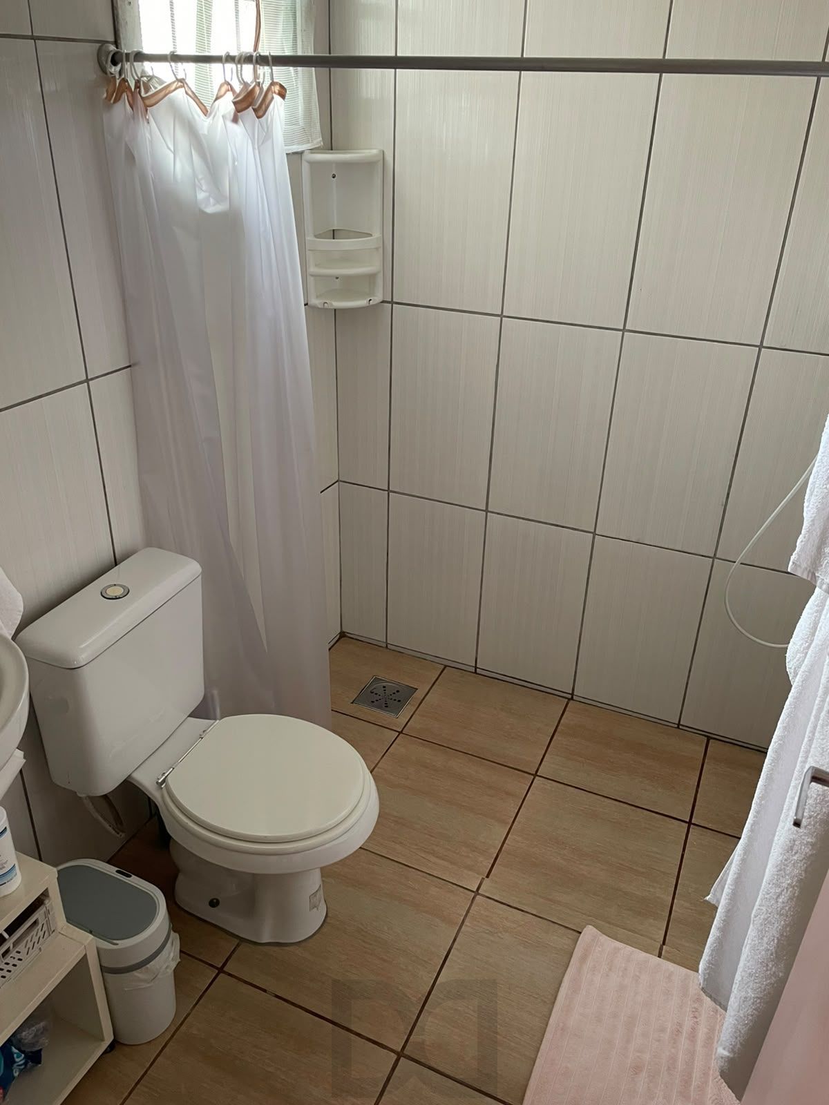 Casa com 3 quartos, suíte e 5 vagas no bairro Santo Antônio. — foto 10