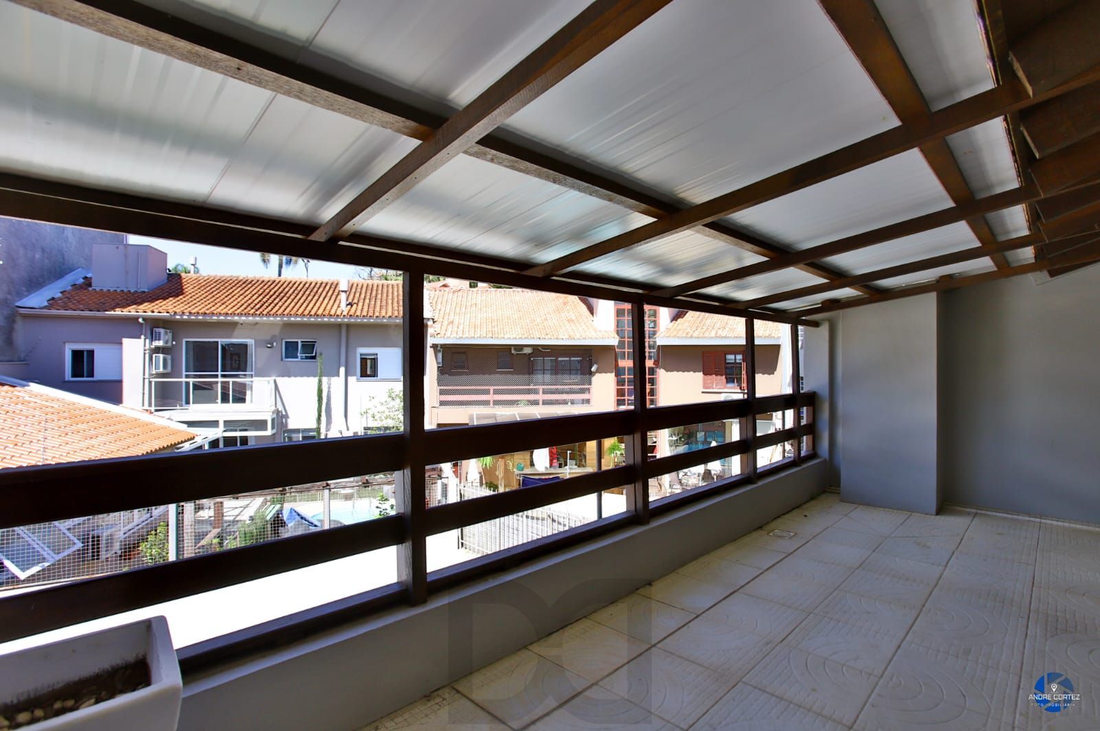 Casa de 3 dormitórios, 3 vagas e pátio com piscina bairro Chácara das Pedras. — foto 40