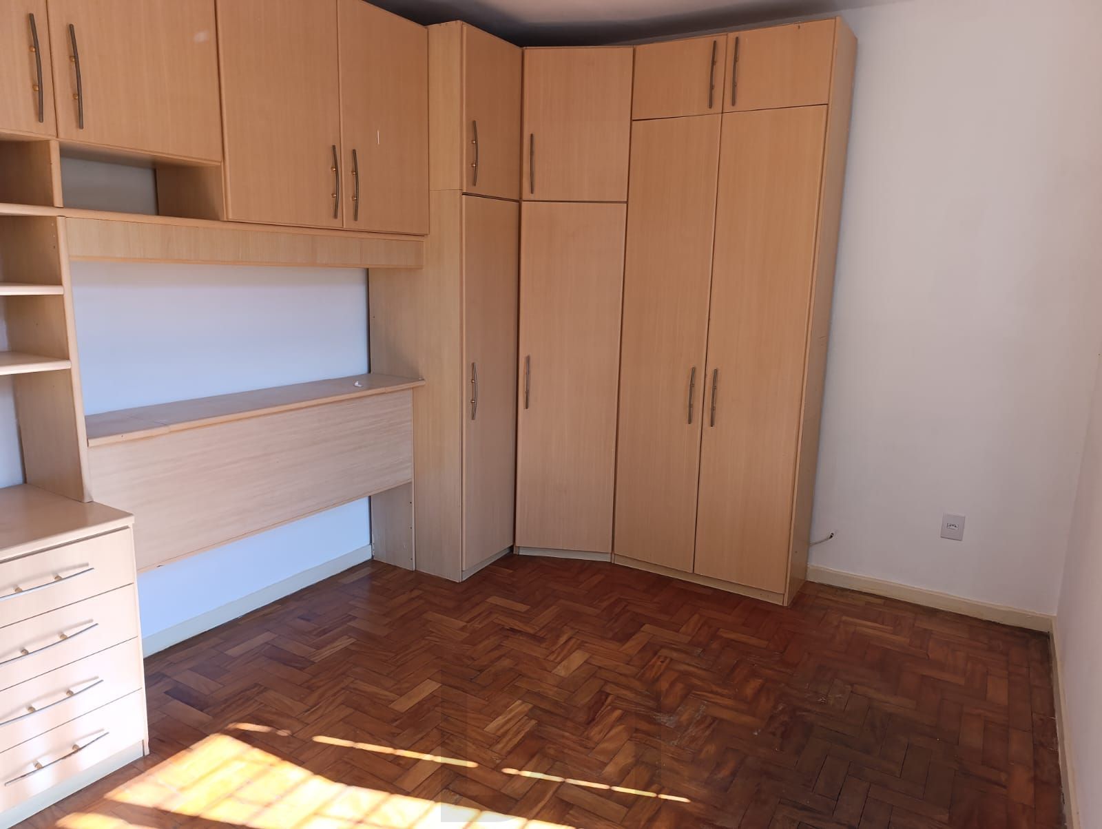 Apartamento térreo de 2 dormitórios e 1 vaga no bairro Praia de Belas — foto 19