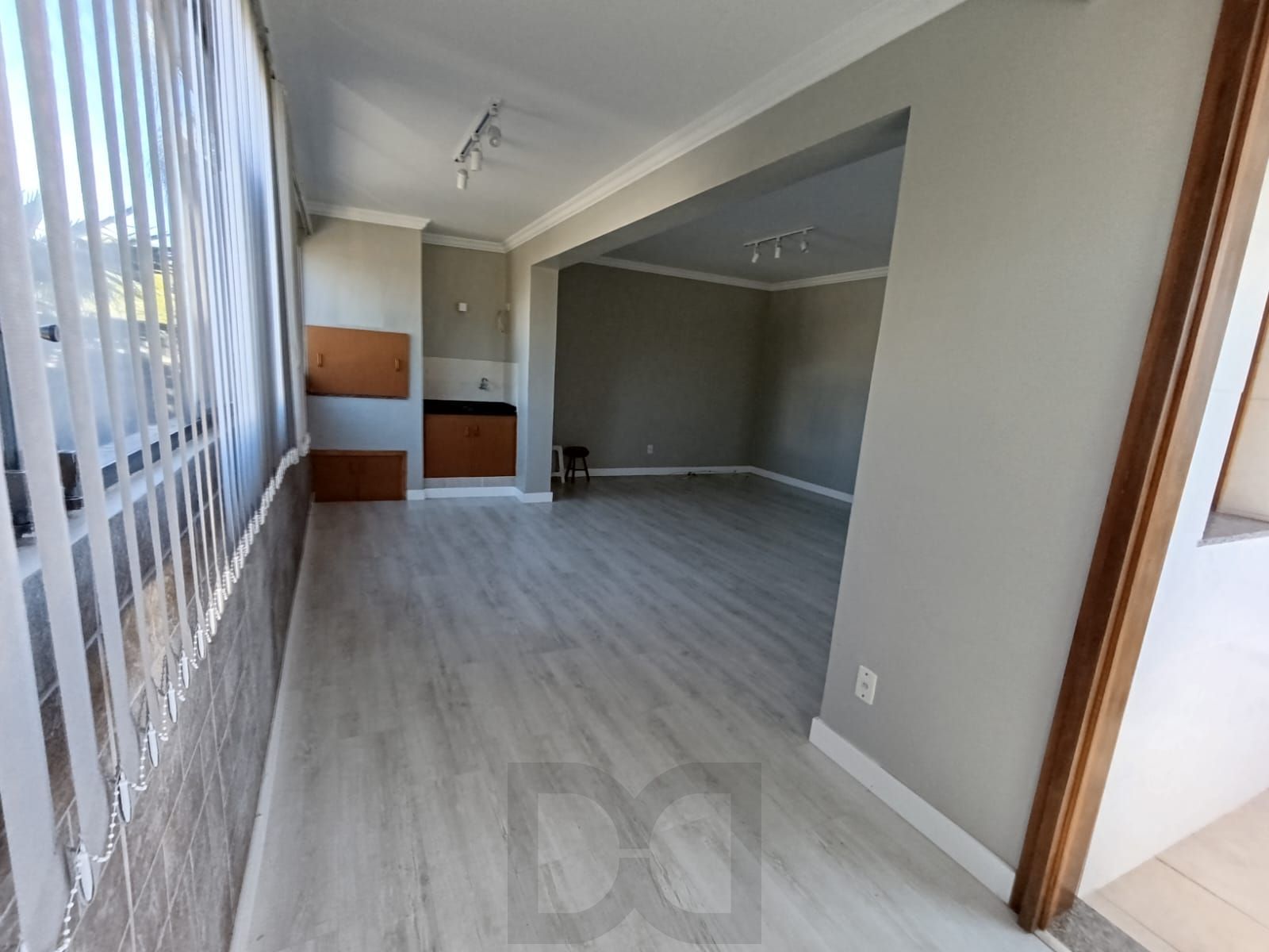 Apartamento de 3 quartos, elevador e 2 vagas no bairro Jardim Lindóia. — foto 3