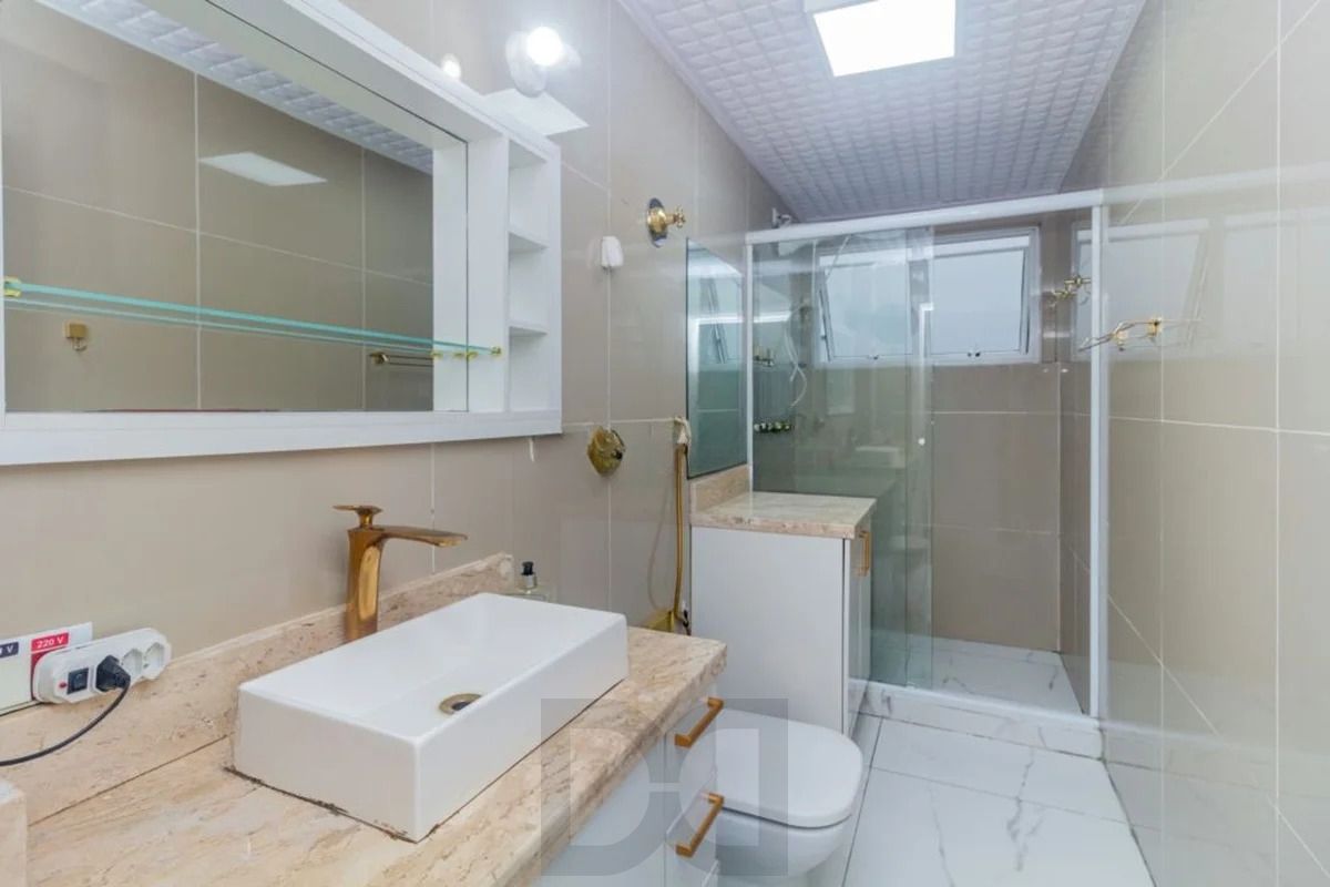 Apartamento 2 Quartos com 77m² e Vaga no Petrópolis — foto 17