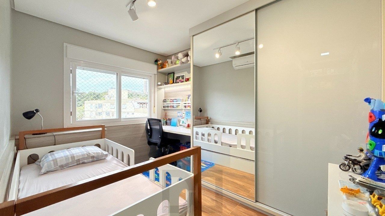 Apartamento com 3 quartos, 3 suítes e 128m² à venda em Menino Deus. — foto 16