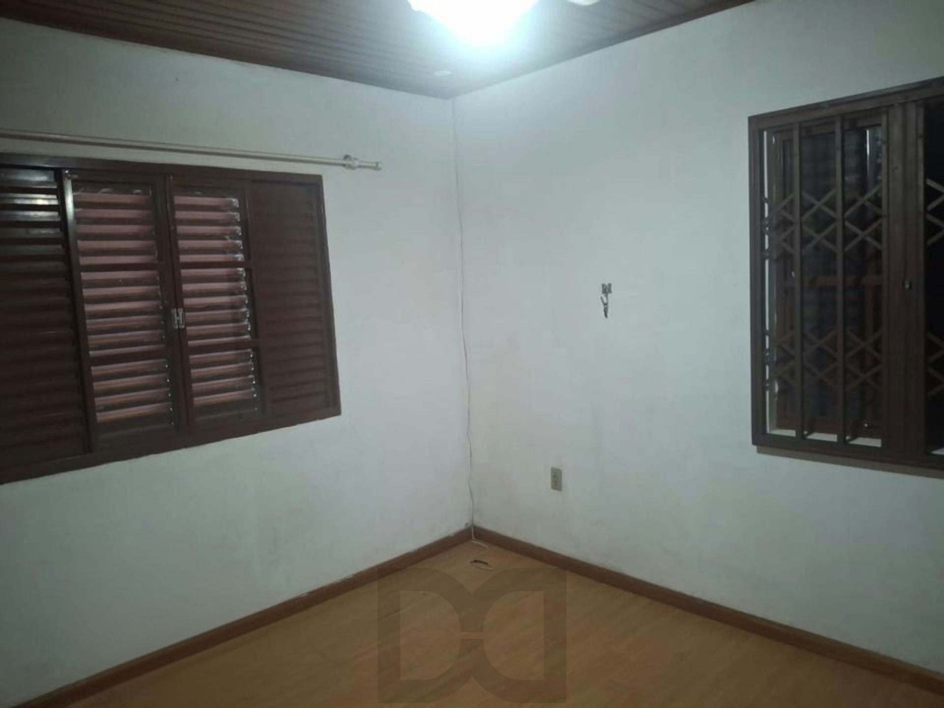 Casa 2 dormitórios com pátio e 3 vagas no Camaquã — foto 6