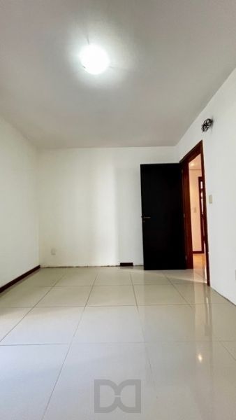Apartamento 2 Dormitórios com Vaga à Venda no Rio Branco — foto 7