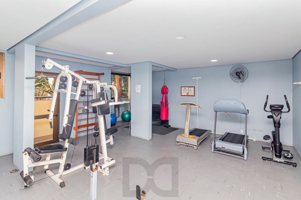 Apartamento com 3 quartos, vaga e elevador no Bairro Menino Deus — foto 18
