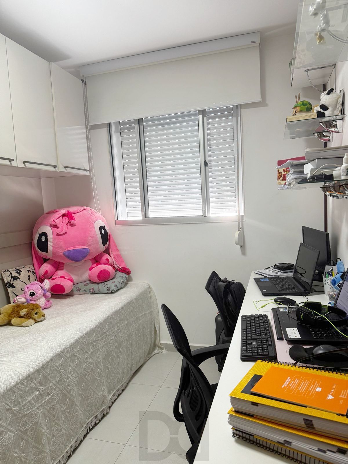 Apartamento semi mobiliado 2 quartos,elevador 1 vaga no bairro Morro Santana. — foto 16