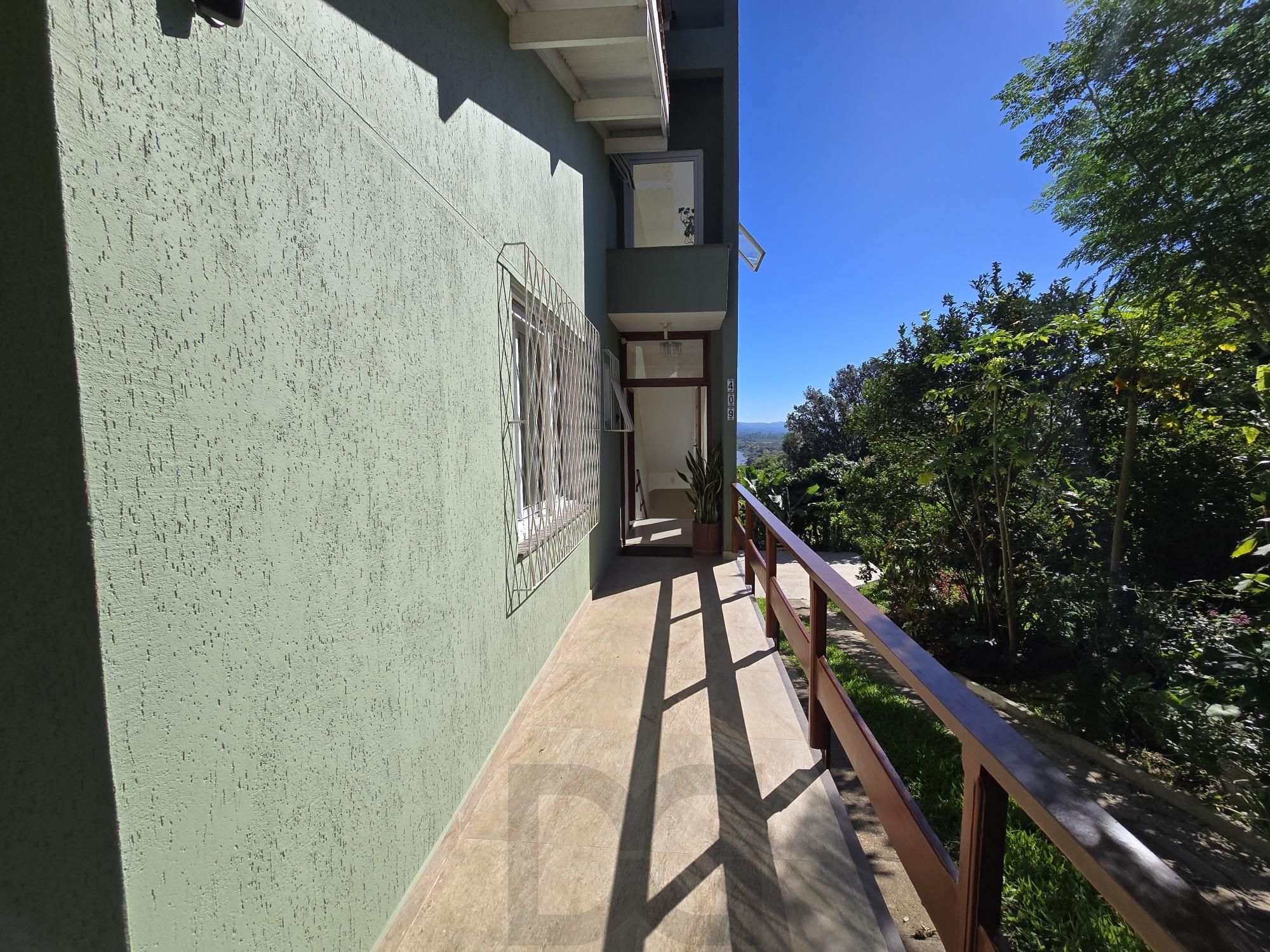 Casa 3 dormitórios, 1 suíte, 4 vagas 210 m² privativos no Belém Novo. — foto 8