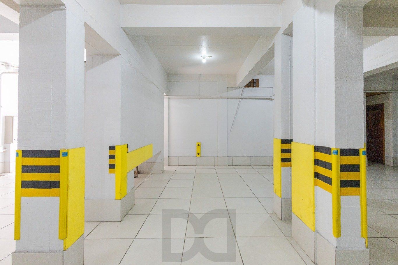 Cobertura com 4 quartos, 1 suíte e 2 vagas no bairro Passo da Areia. — foto 48